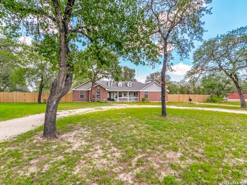 335 Spur Rdg, San Antonio, TX, 78264-3884 | Card Image