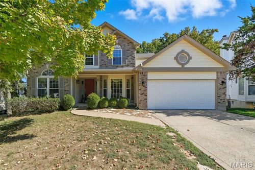 11 Marymount Ct, Valley Park, MO, 63088-2304 | Card Image