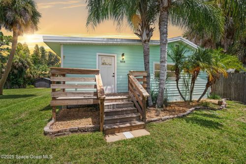 1668 Oceana Dr, Merritt Island, FL, 32952-5918 | Card Image