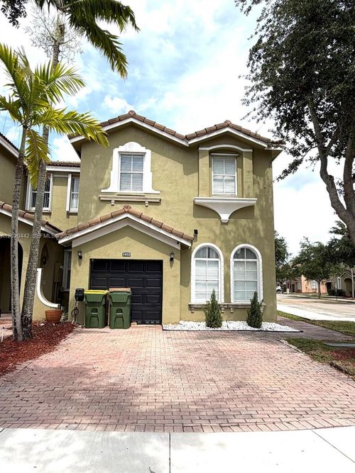 1453 Se 24th Rd, Homestead, FL, 33035 | Card Image
