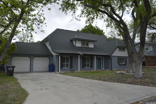 1003 Fabulous Dr, San Antonio, TX, 78213-1307 | Card Image