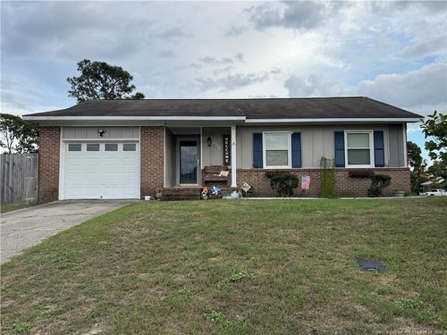 5733 Sagamore Rd, Hope Mills, NC, 28348-1886 | Card Image