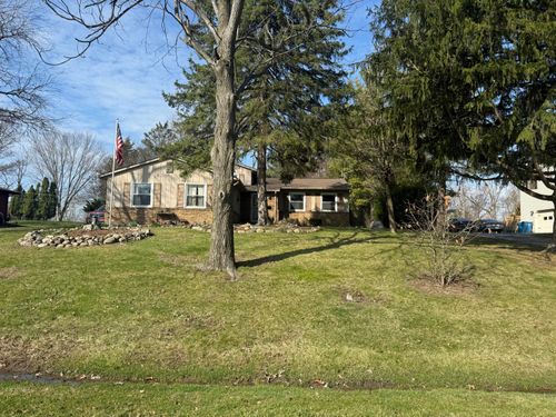 212 Weblos Trl, Valparaiso, IN, 46385-5342 | Card Image