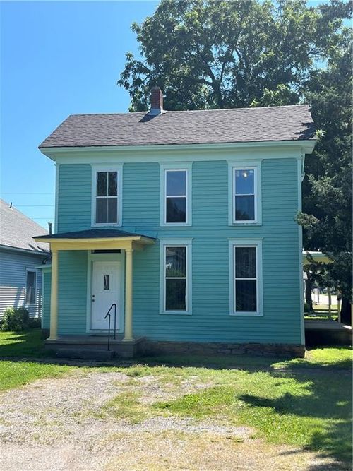 522 Illinois St, Oswego, KS, 67356-2001 | Card Image