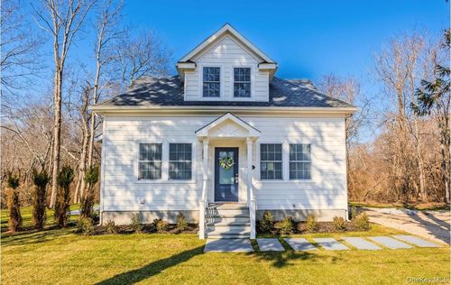 54 Hayground Rd, Water Mill, NY, 11976-3205 | Card Image