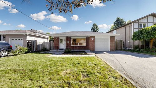 23 Lesgay Cres, North York, ON, M2J2H9 | Card Image