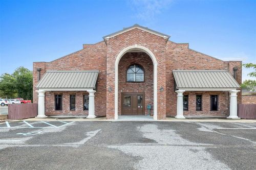 1111 Ryan St, Lake Charles, LA, 70601-5251 | Card Image