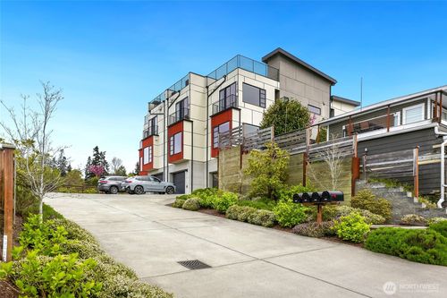 28008 8th Lane S, Des Moines, WA, 98198 | Card Image