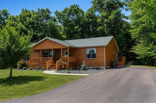 309 Oakbrook Dr, Wisconsin Dells, WI, 53965-9020 | Card Image