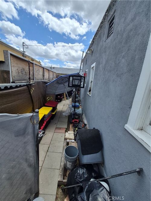 616 W Wilson, Pomona, CA, 91768 | Card Image