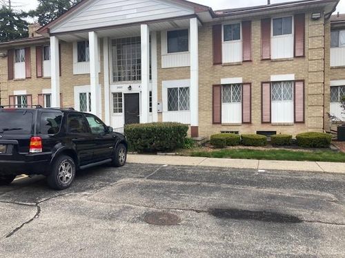 29217 Hayes #2 Road, Warren, MI, 48088 | Card Image