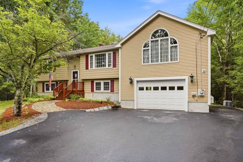 6 Birch Ct, Raymond, NH, 03077-1748 | Card Image