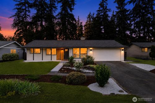 17332 Se 265th St, Covington, WA, 98042-4924 | Card Image