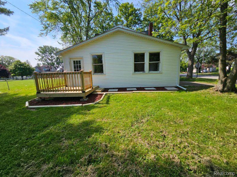 Residential in Harbor Beach 5