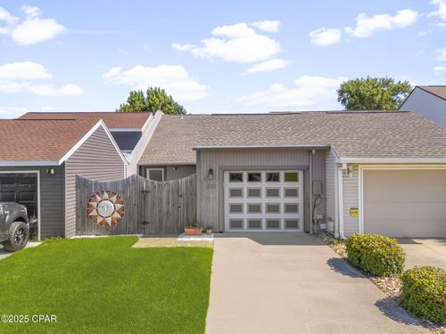 122 Ridgecrest Ct, Panama City, FL, 32405-9377 | Card Image