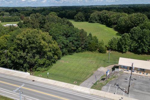 3336 31highway Old, Cottontown, TN, 37048 | Card Image