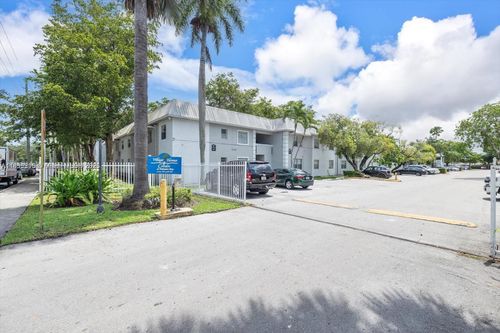 apt-202-17255 Sw 95th Ave, Palmetto Bay, FL, 33157-4459 | Card Image