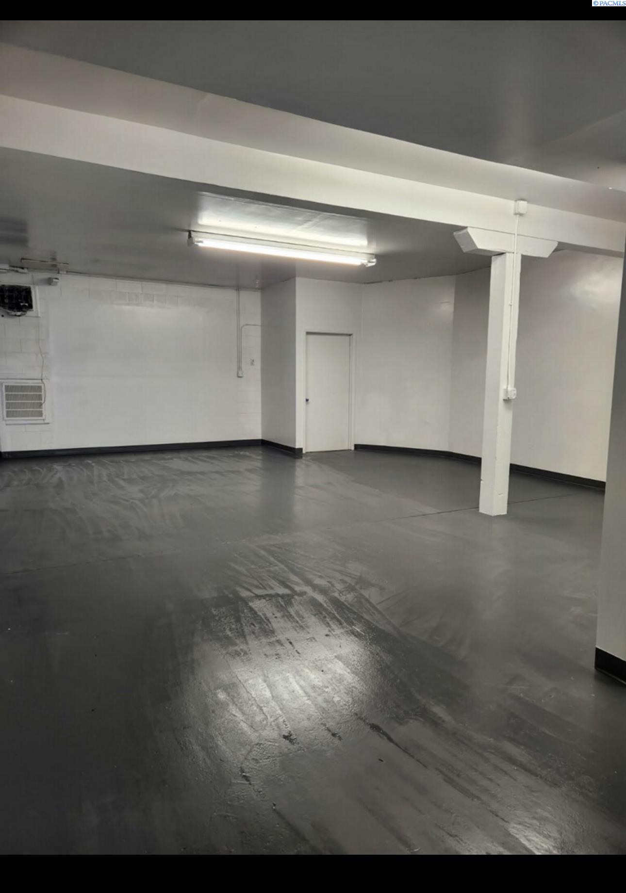 Commercial Sale in Kennewick 3