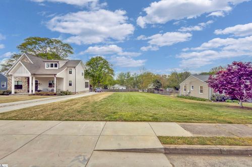 6 High Hill Street, Greenville, SC, 29605 | Card Image