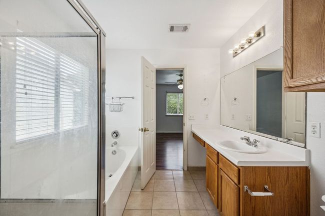 1444 Kenneys Way, House other with 3 bedrooms, 3 bathrooms and 4 parking in Round Rock TX | Image 19