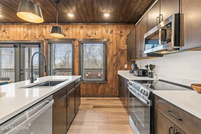 721 Moccasin Way, House other with 4 bedrooms, 5 bathrooms and null parking in Pigeon Forge TN | Image 13
