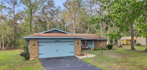 930 Moonlight Ln, Brooksville, FL, 34601-3016 | Card Image