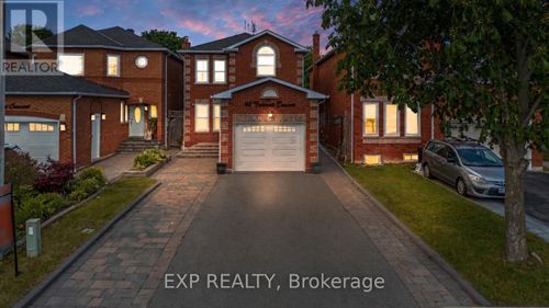 42 Fieldnest Crescent, Whitby (Rolling Acres), ON, L1R1Z6 | Card Image