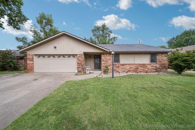 109 Magnolia Avenue, House other with 3 bedrooms, 2 bathrooms and null parking in Pryor OK | Image 1