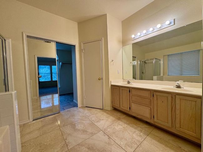 1012 Black Locust Dr, House other with 4 bedrooms, 3 bathrooms and 4 parking in Pflugerville TX | Image 15