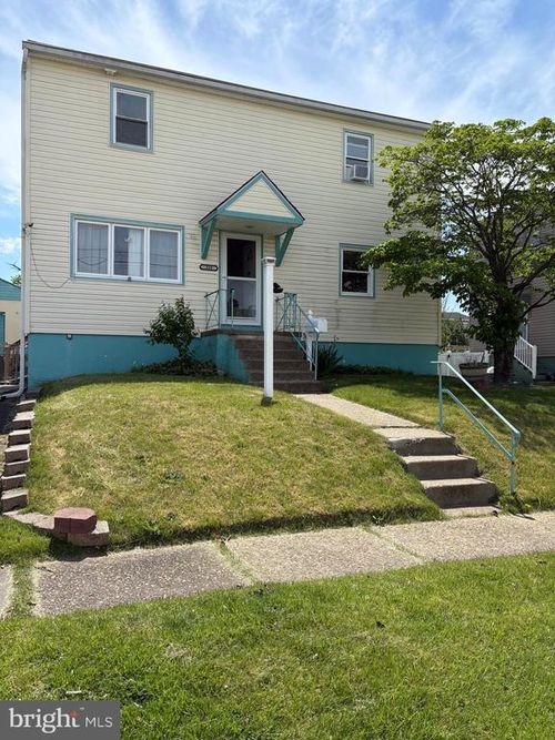 329 Mercer Ave, BELLMAWR, NJ, 08031-1650 | Card Image