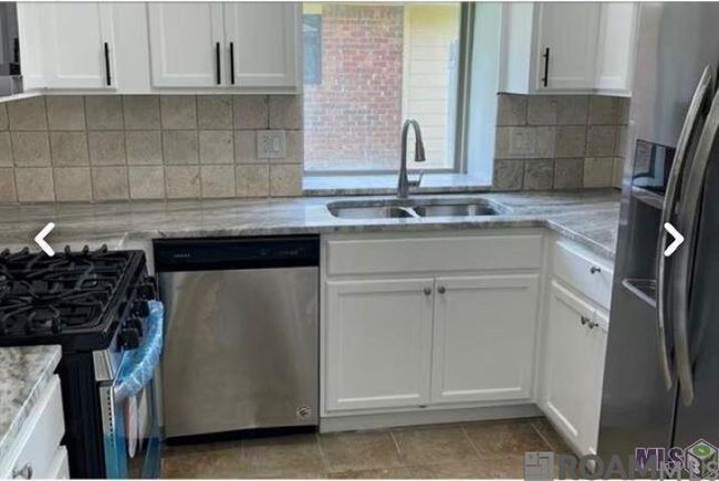 9852 Hawthorne Dr, House other with 3 bedrooms, 2 bathrooms and 5 parking in Baton Rouge LA | Image 7