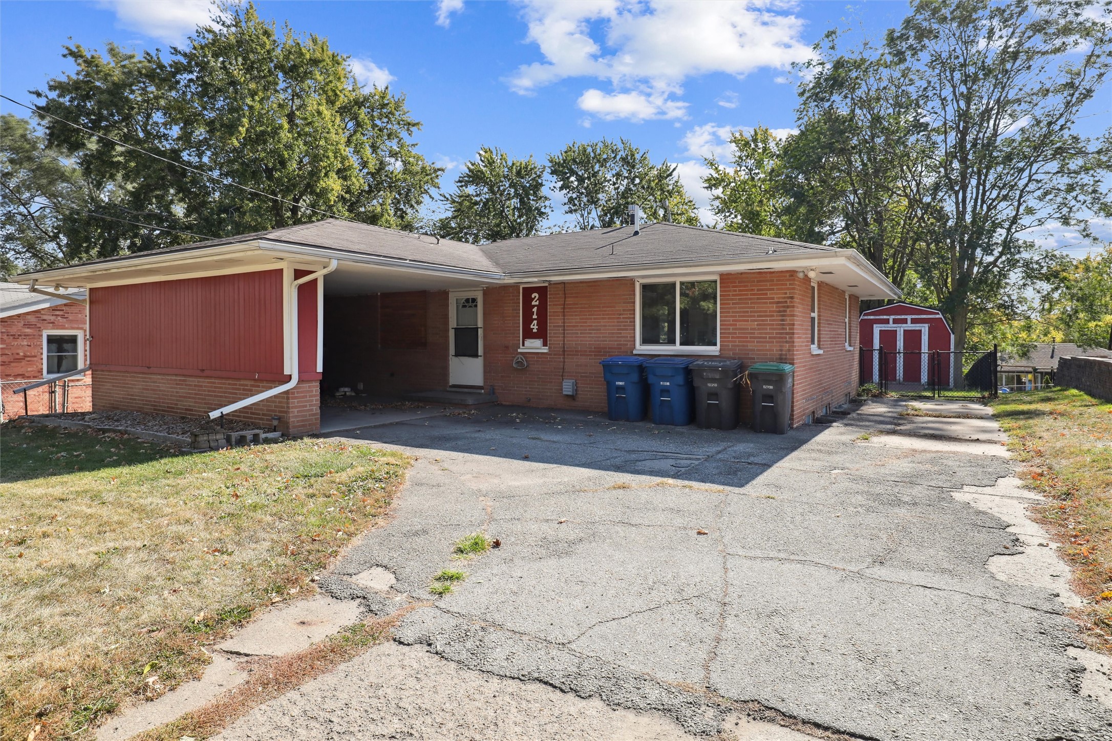 Broad St, Des Moines, IA 50315
