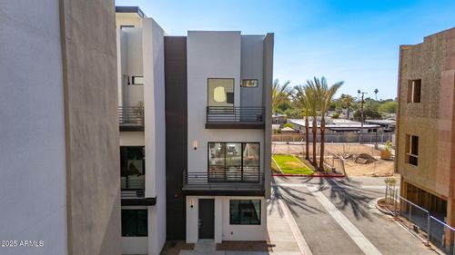 1-4220 N 32nd St, Phoenix, AZ, 85018-4723 | Card Image