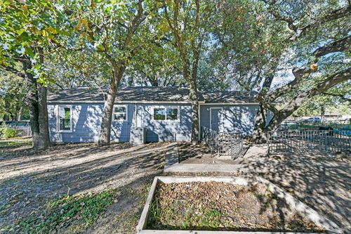 4536 Hodgkins Rd, Lake Worth, TX, 76135-1613 | Card Image