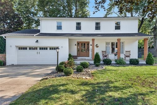 381 Fawnwood Dr, Tallmadge, OH, 44278-2949 | Card Image
