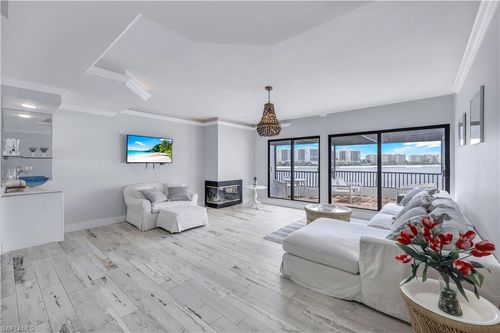 410-410 La Peninsula Blvd, NAPLES, FL, 34113-4038 | Card Image