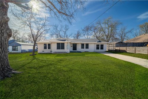 2417 Fonville Dr, Dallas, TX, 75227 | Card Image