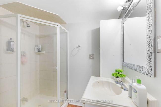 104 Sandmere Ave, House attached with 4 bedrooms, 3 bathrooms and 3 parking in Brampton ON | Image 40