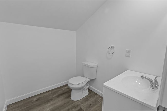 92 N Main St, House other with 4 bedrooms, 4 bathrooms and 7 parking in Raynham MA | Image 10