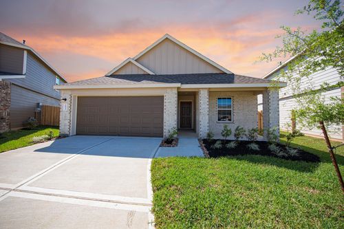 16523 Willow Forest Dr, Conroe, TX, 77302-1427 | Card Image