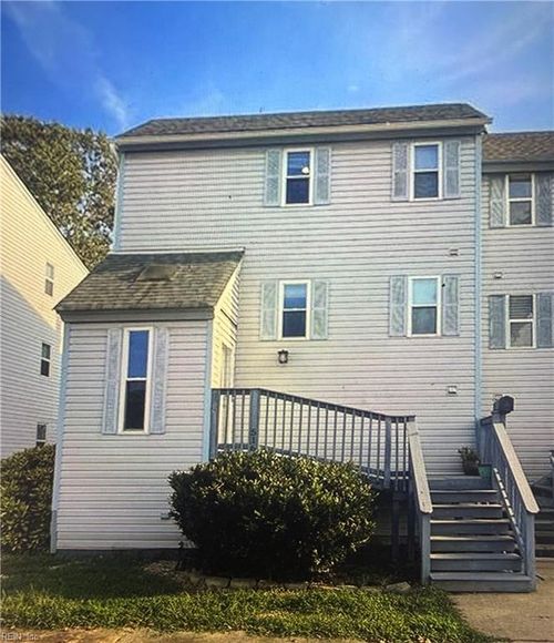 516 9th Street, Virginia Beach, VA, 23451 | Card Image