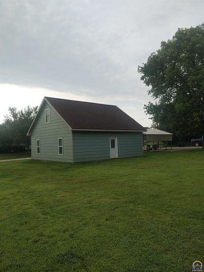 516 Sixth St., House other with 2 bedrooms, 1 bathrooms and null parking in Winchester KS | Image 1