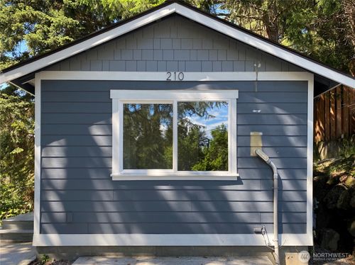 1-210 S 173rd Pl, Burien, WA, 98148-1626 | Card Image