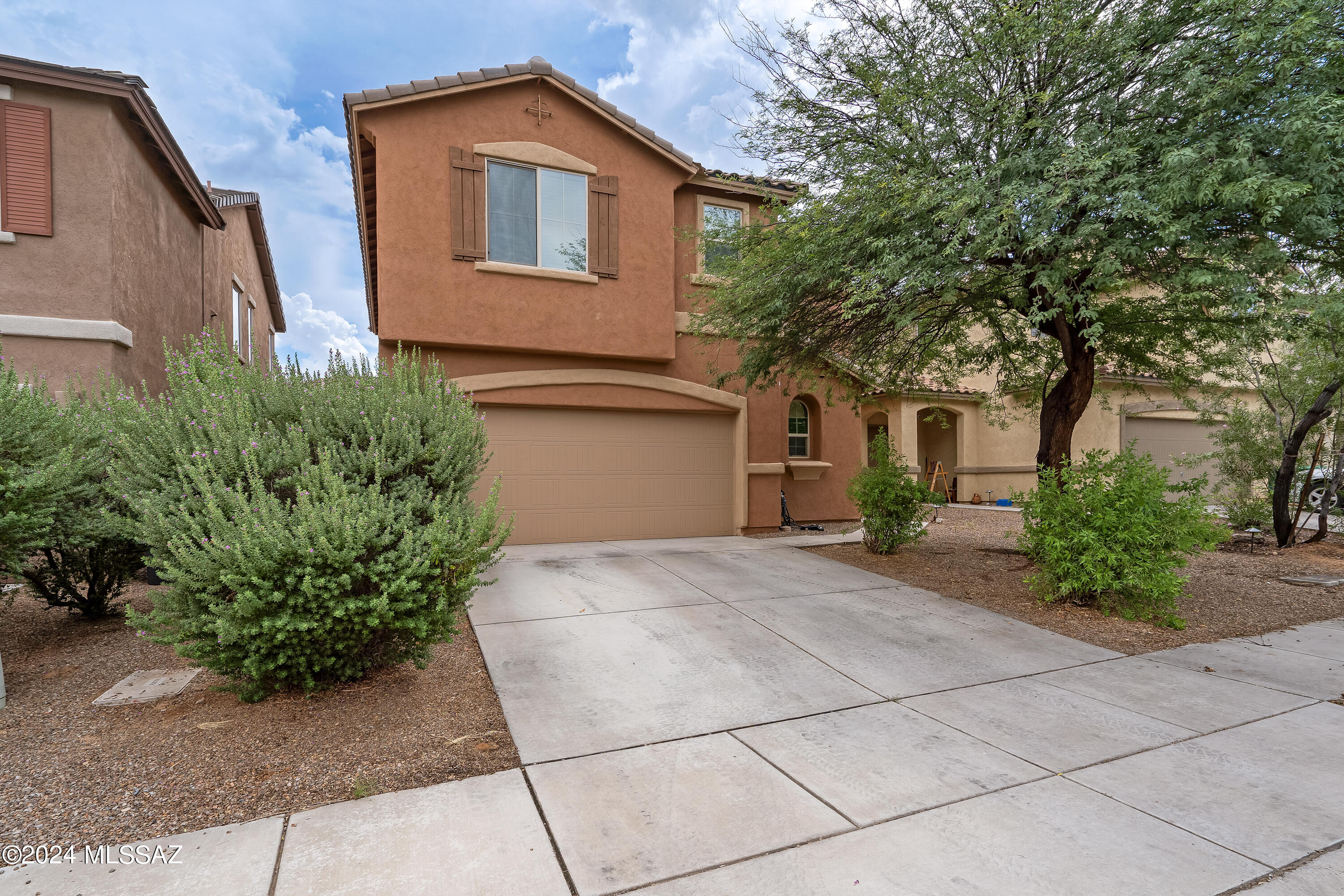 Calle Capotasto , Sahuarita, AZ 85629