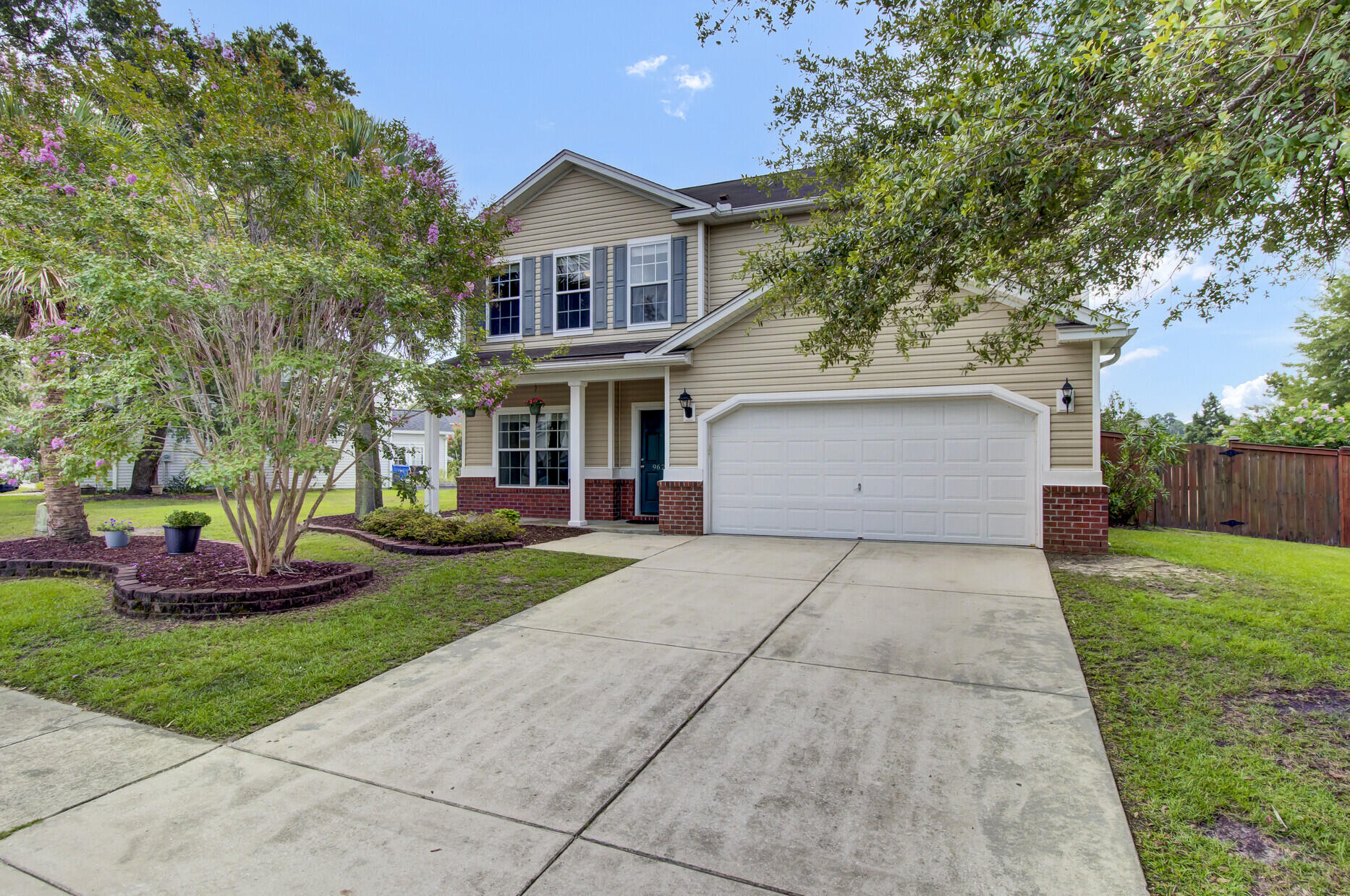 Carousel Cir, Summerville, SC 29485