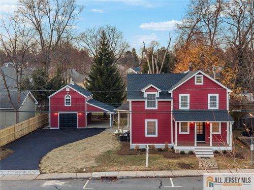 143 Maple Ave, Chester, NJ, 07930-2521 | Card Image