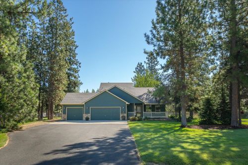 6195 Khloe Ct, Nine Mile Falls, WA, 99026-8318 | Card Image