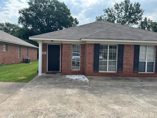 308 B Mildred St, Conway, AR, 72034 | Card Image