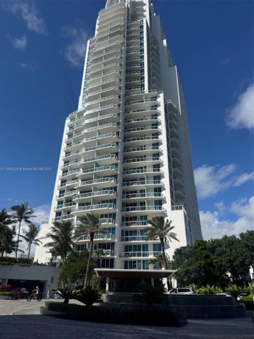 apt-705-50 S Pointe Dr, Miami Beach, FL, 33139-4779 | Card Image