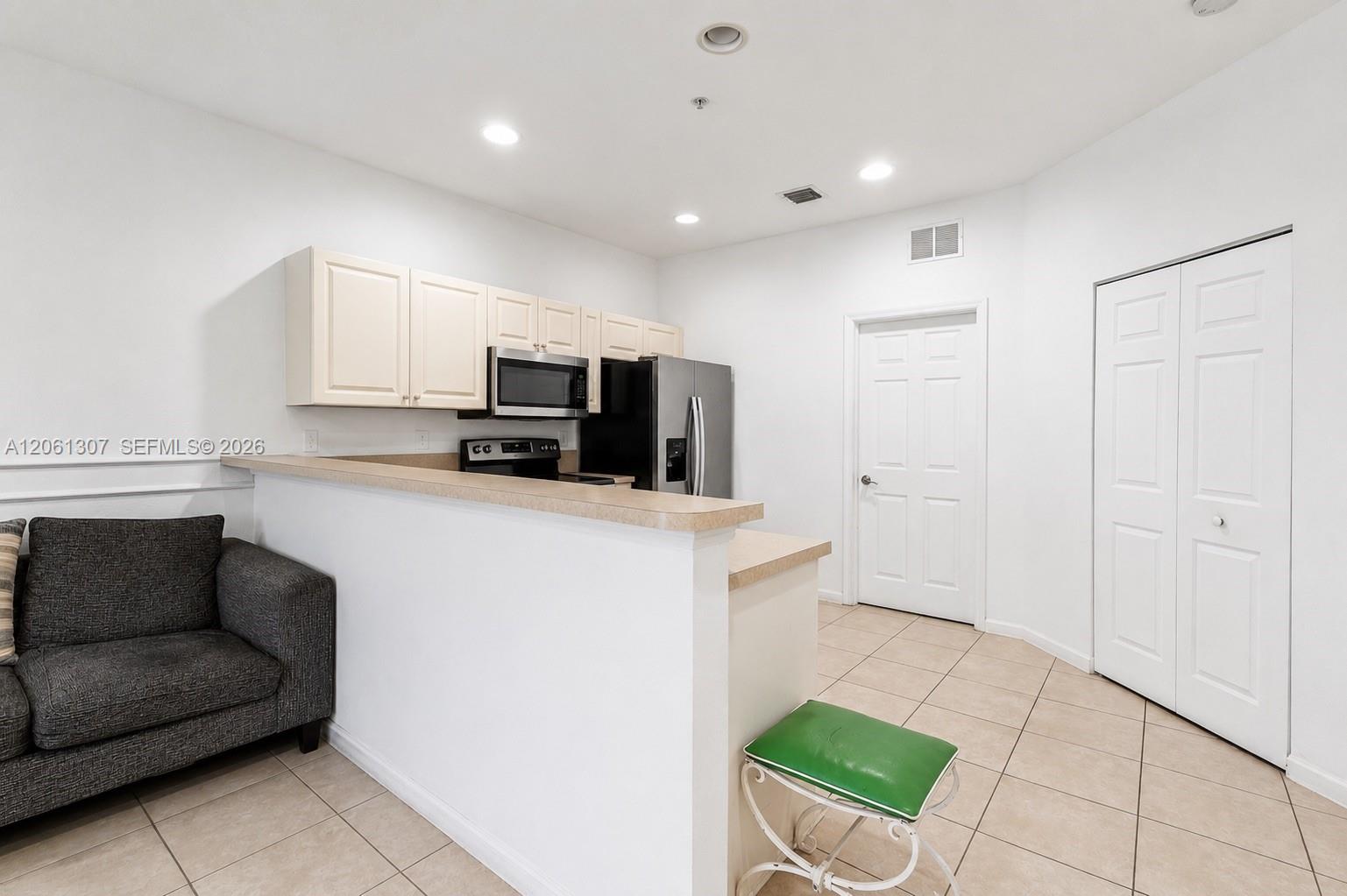 Residential in Riviera Beach 4